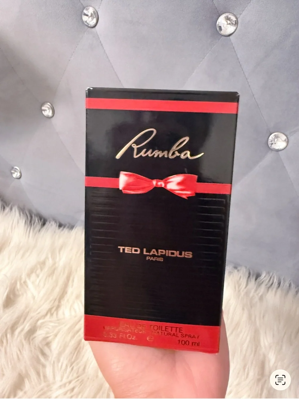 Rumba Women’s Moisturizing Body Oil — Amber Bottle with Gold Cap